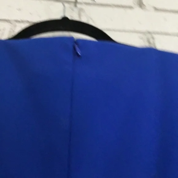 Calvin Klein Brilliant Blue Sleeveless Sheath Dress.  Size 6. - Picture 6 of 10